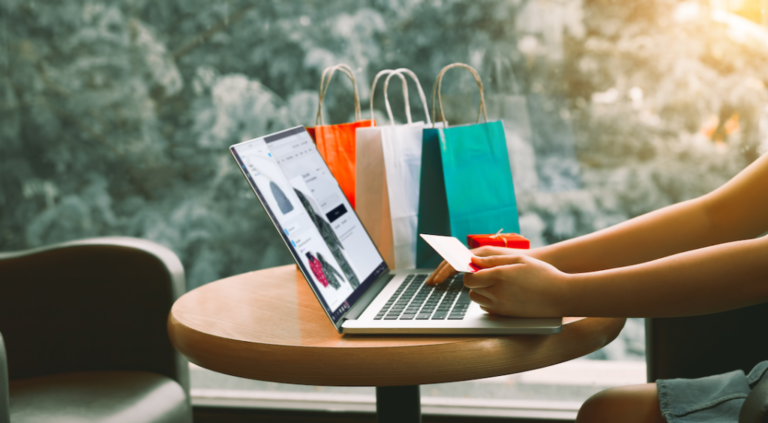 التسوق الإلكتروني مخاطرة أم صفقة مربحة؟ 